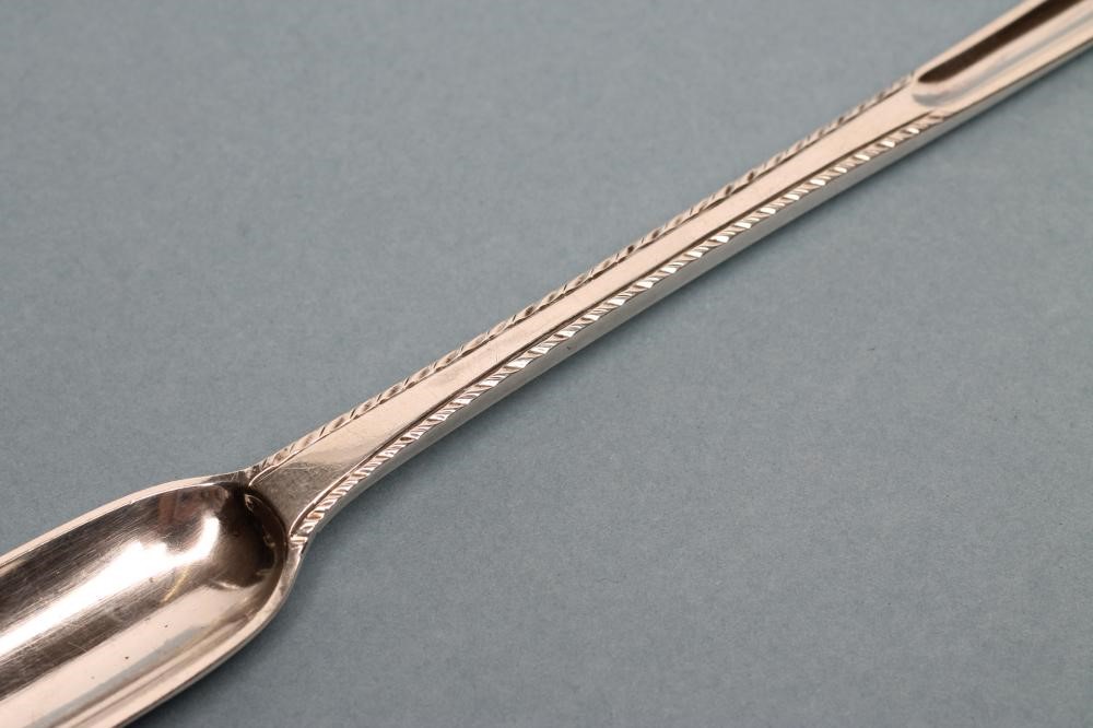 A GEORGE III SILVER MARROW SCOOP Image