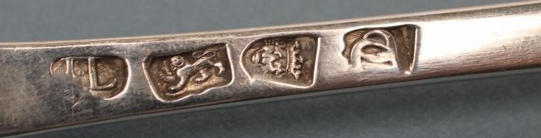 A GEORGE III SILVER MARROW SCOOP Image