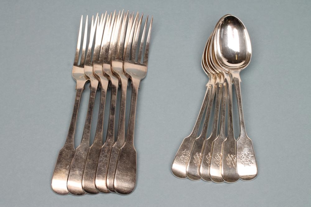 *A SET OF SIX WILLIAM IV SILVER TABLE FORKS Image