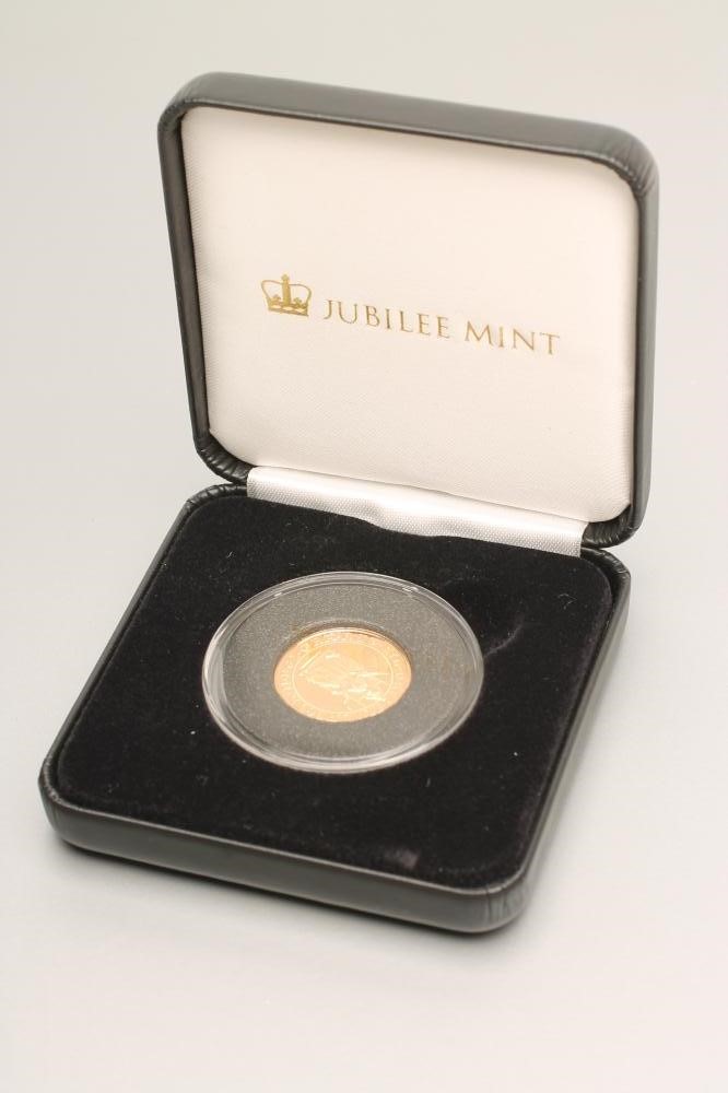 AN ELIZABETH II GOLD SOVEREIGN Image