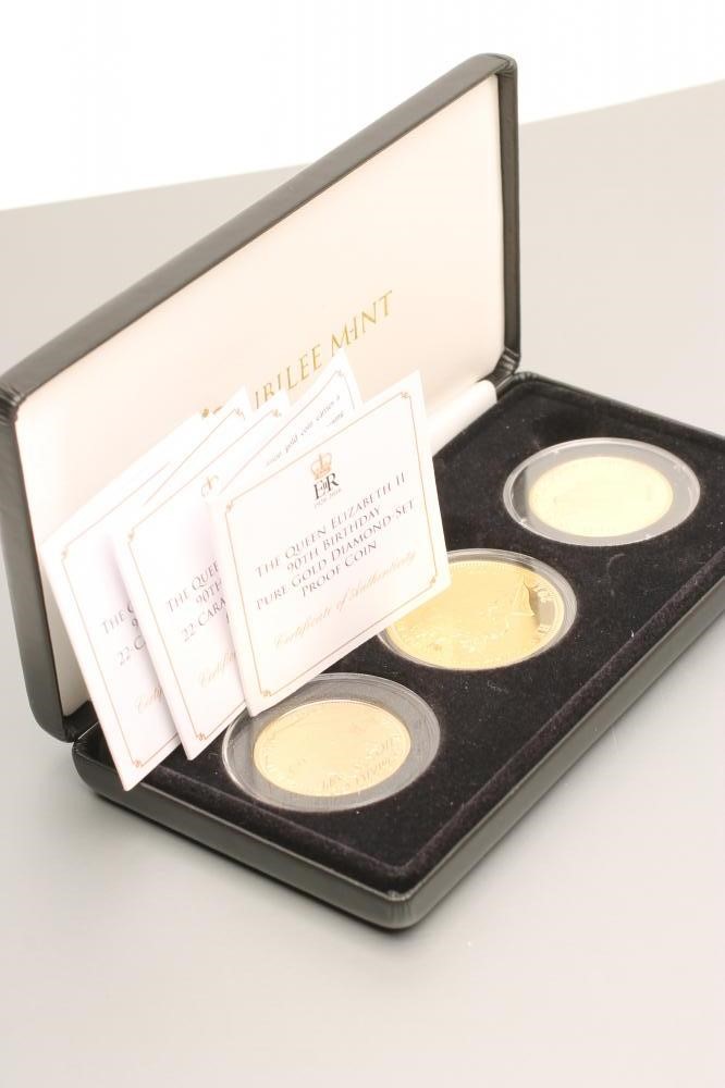 AN ELIZABETH II GOLD PROOF 90TH BIRTHDAY SET Image