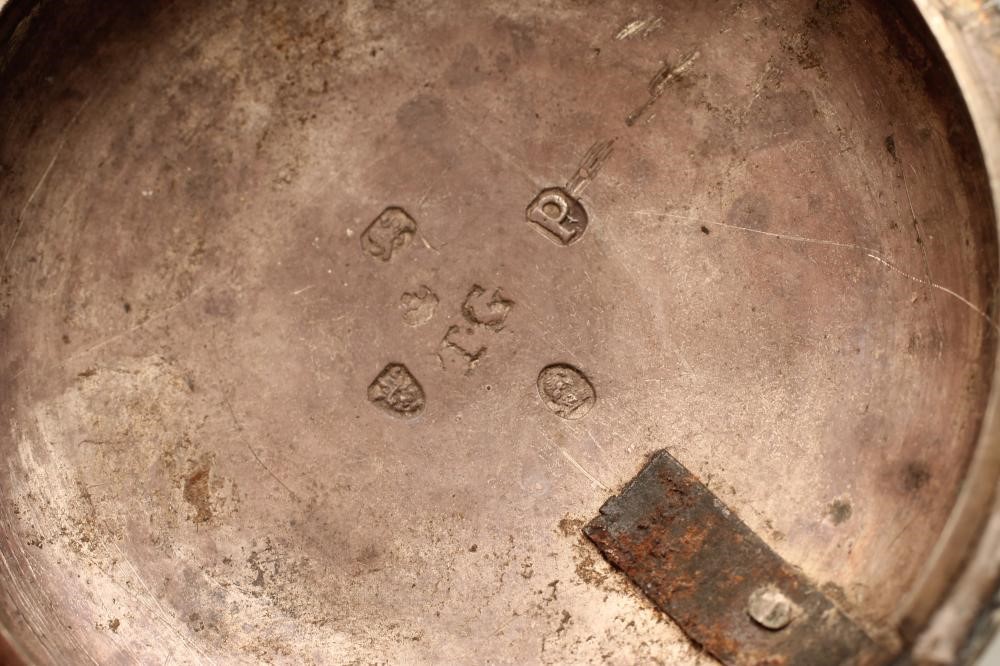A LATE GEORGE III SILVER PAIR CASED POCKET WATCH Image
