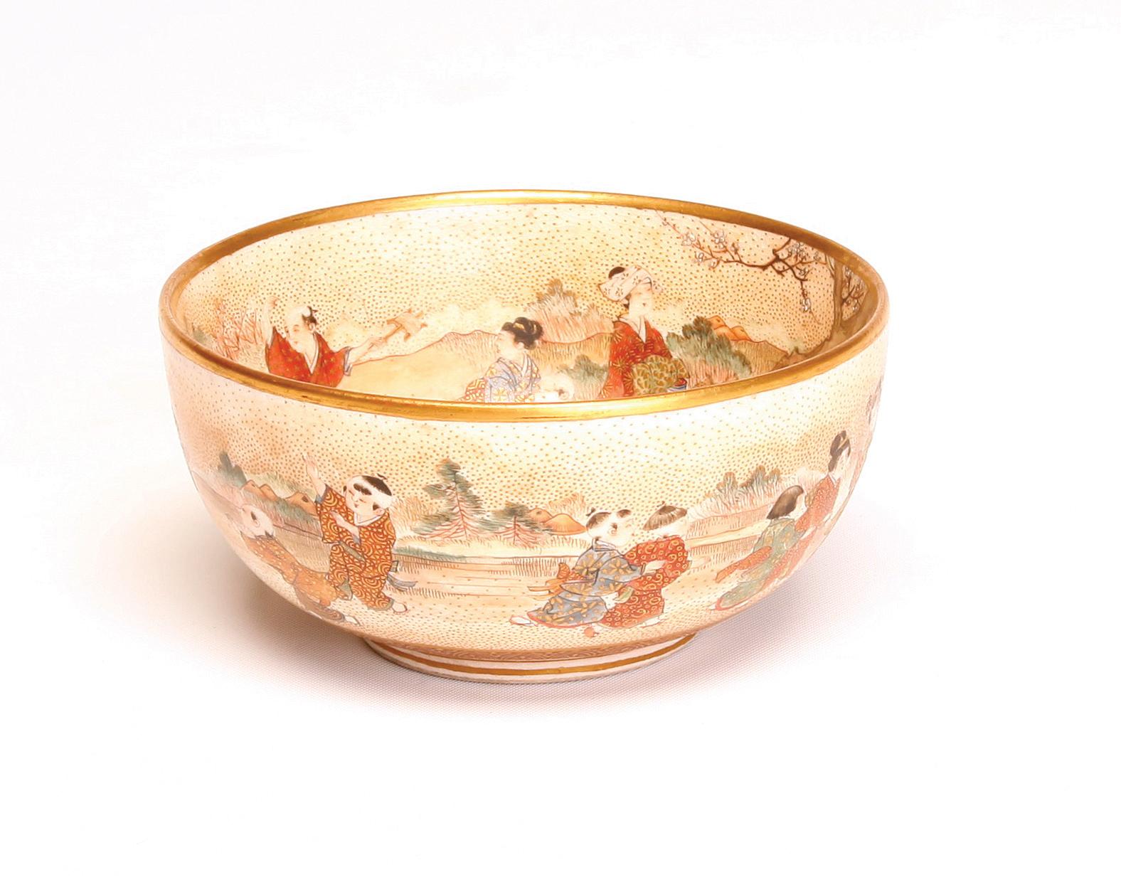 A SATSUMA EARTHENWARE SMALL BOWL of circular form Image