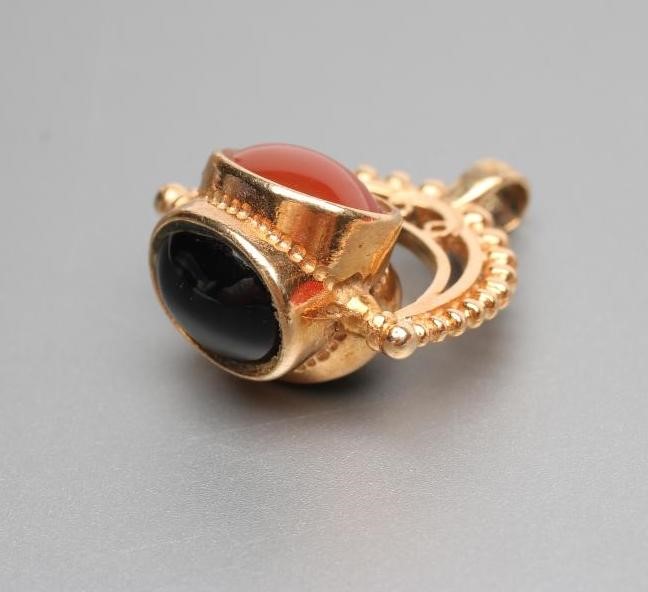 A SWIVEL WATCH FOB Image