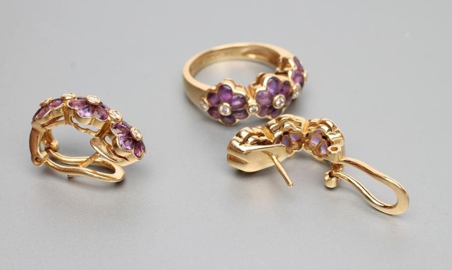 AN AMETHYST AND DIAMOND RING with matching French clip earrings Image