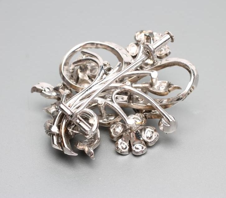 A VICTORIAN DIAMOND SPRAY BROOCH Image