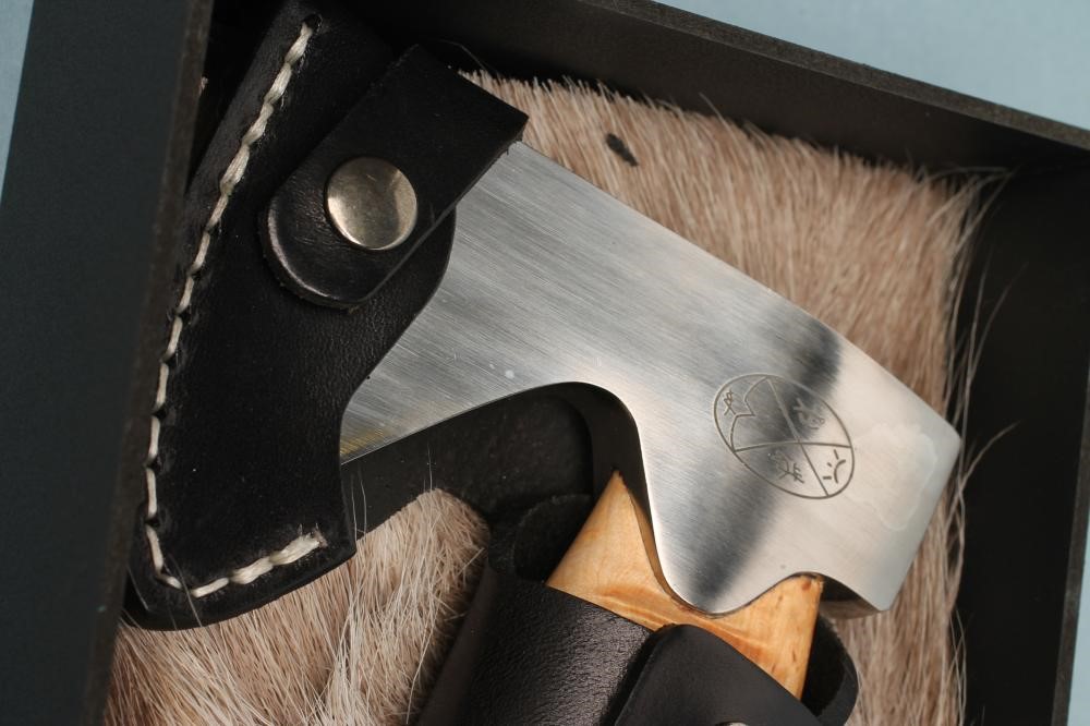 A SWEDISH KARESUANDO AXE Image
