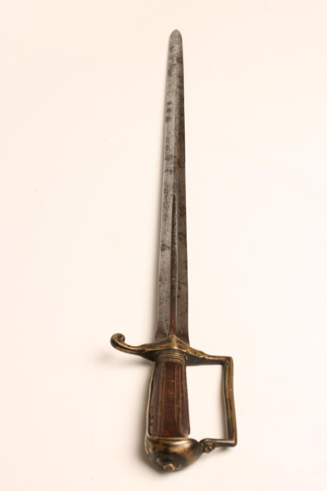 A HUNTING SWORD Image