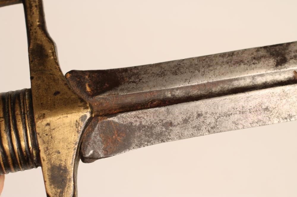 A HUNTING SWORD Image