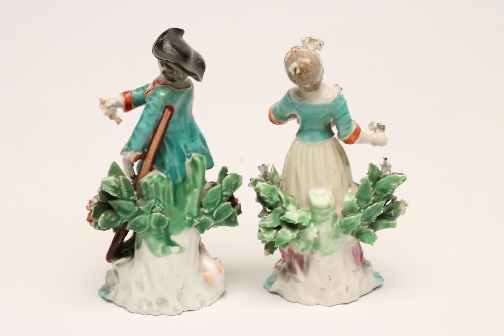 A PAIR OF DERBY PORCELAIN SMALL FIGURES Image