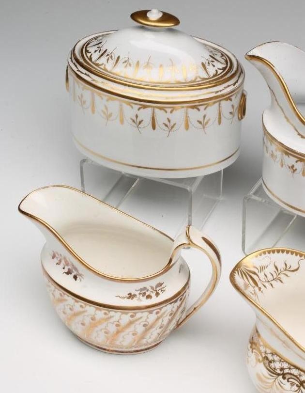 A COLLECTION OF LATE 18TH CENTURY ENGLISH PORCELAIN GILDED TEA WARES Image