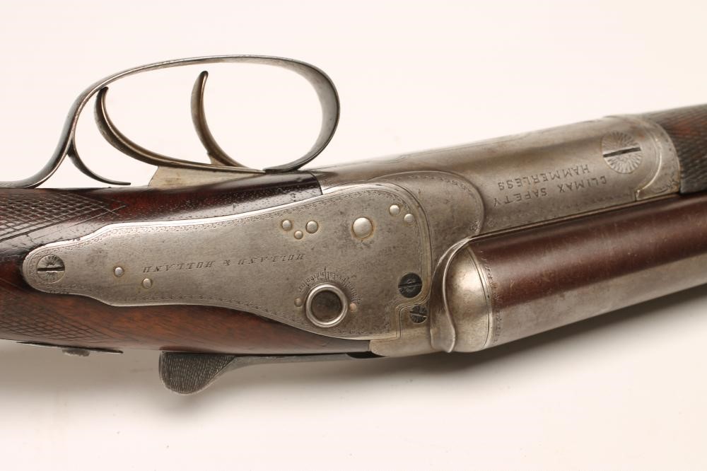 A HOLLAND & HOLLAND BACK-ACTION SIDELOCK 12 BORE SHOTGUN Image