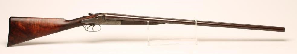 A HOLLAND & HOLLAND BACK-ACTION SIDELOCK 12 BORE SHOTGUN Image