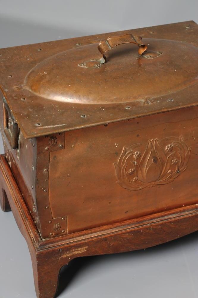 AN ARTS AND CRAFTS COPPER COAL BOX Image