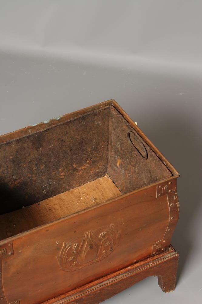AN ARTS AND CRAFTS COPPER COAL BOX Image