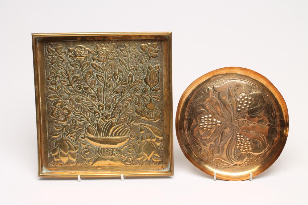 A KESWICK SCHOOL OF INDUSTRIAL ARTS TRAY of plain oblong form Image