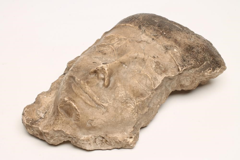AN EGYPTIAN MARBLE HEAD Image