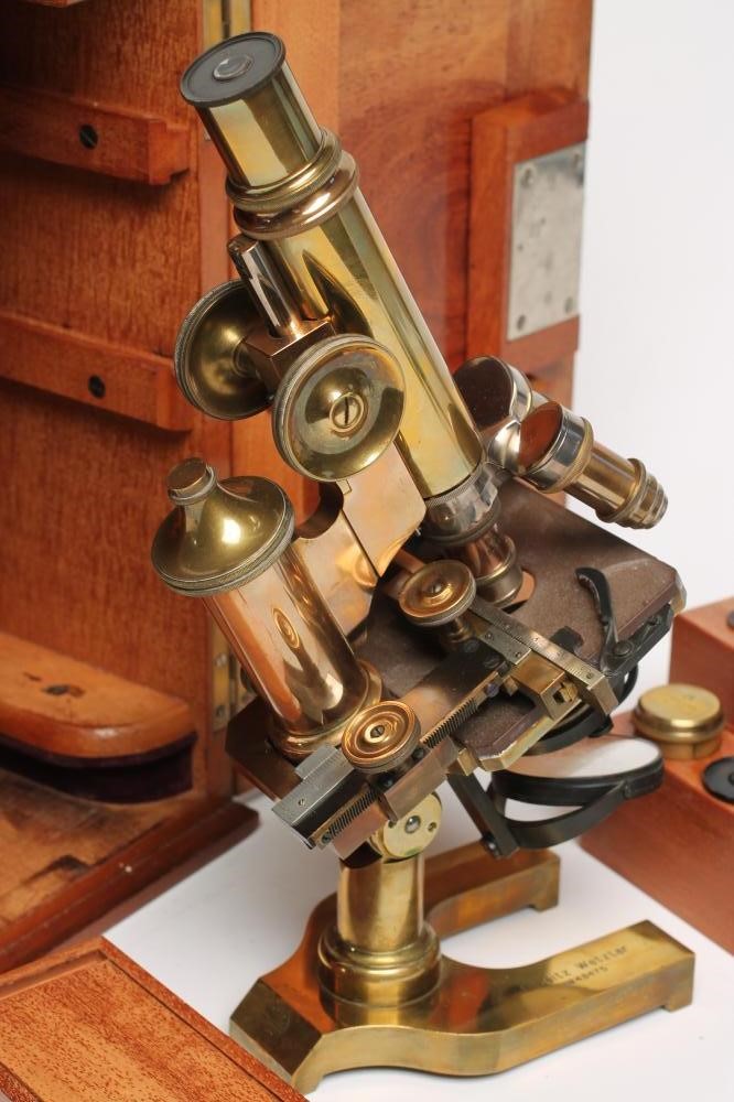 AN E. LEITZ WETZLAR MICROSCOPE Image