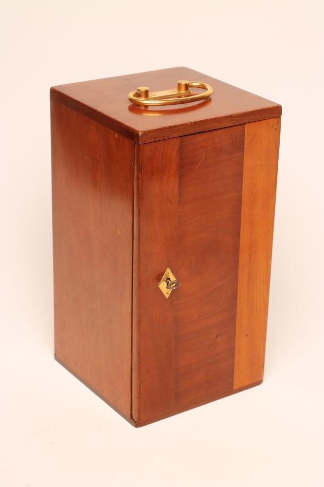 AN E. LEITZ WETZLAR MICROSCOPE Image