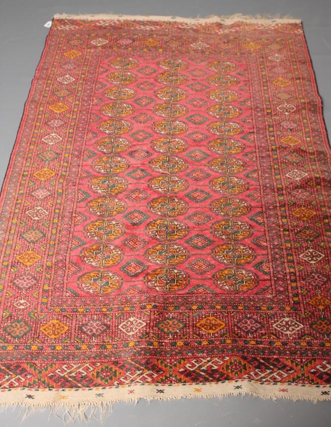 AN AFGHAN RUG Image