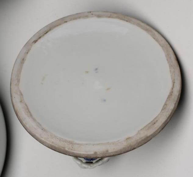 A PAIR OF HIRADO PORCELAIN JARS AND COVERS of globular form Image