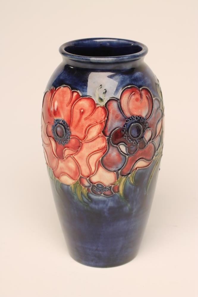 A MOORCROFT POTTERY VASE Image