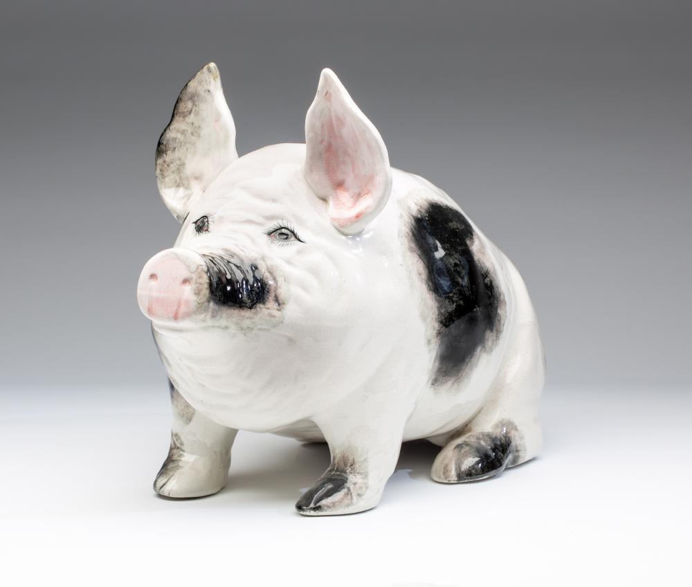 A WEMYSS POTTERY PIG Image
