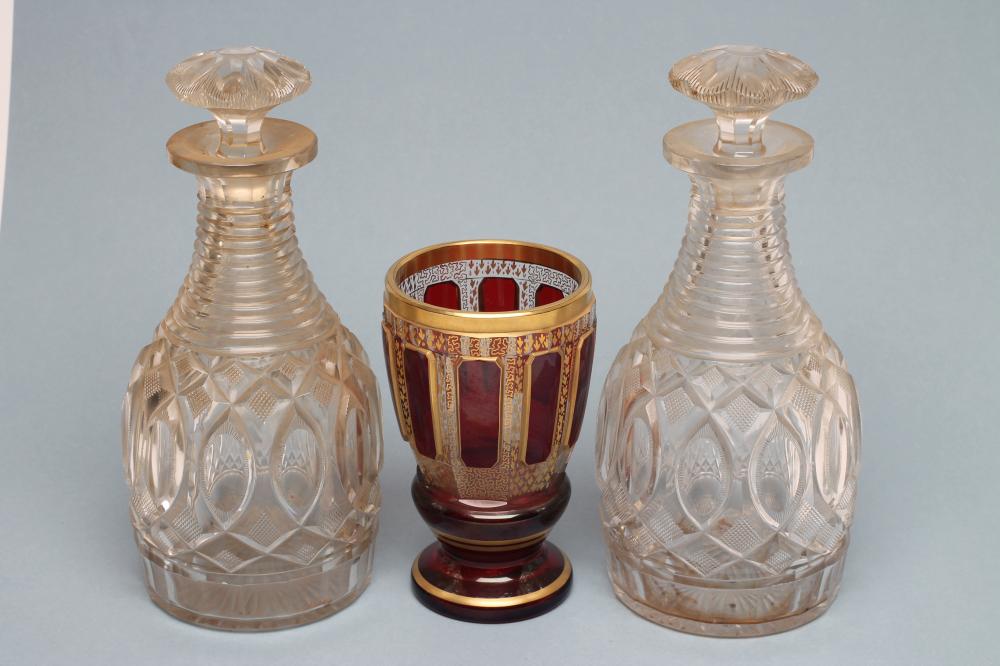 A PAIR OF GEORGIAN ANGLO-IRISH TYPE GLASS DECANTERS with mushroom stoppers Image
