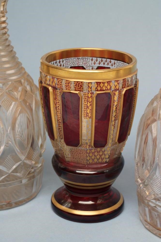 A PAIR OF GEORGIAN ANGLO-IRISH TYPE GLASS DECANTERS with mushroom stoppers Image