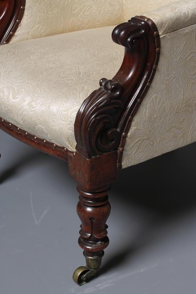 A VICTORIAN MAHOGANY FRAMED ARMCHAIR Image