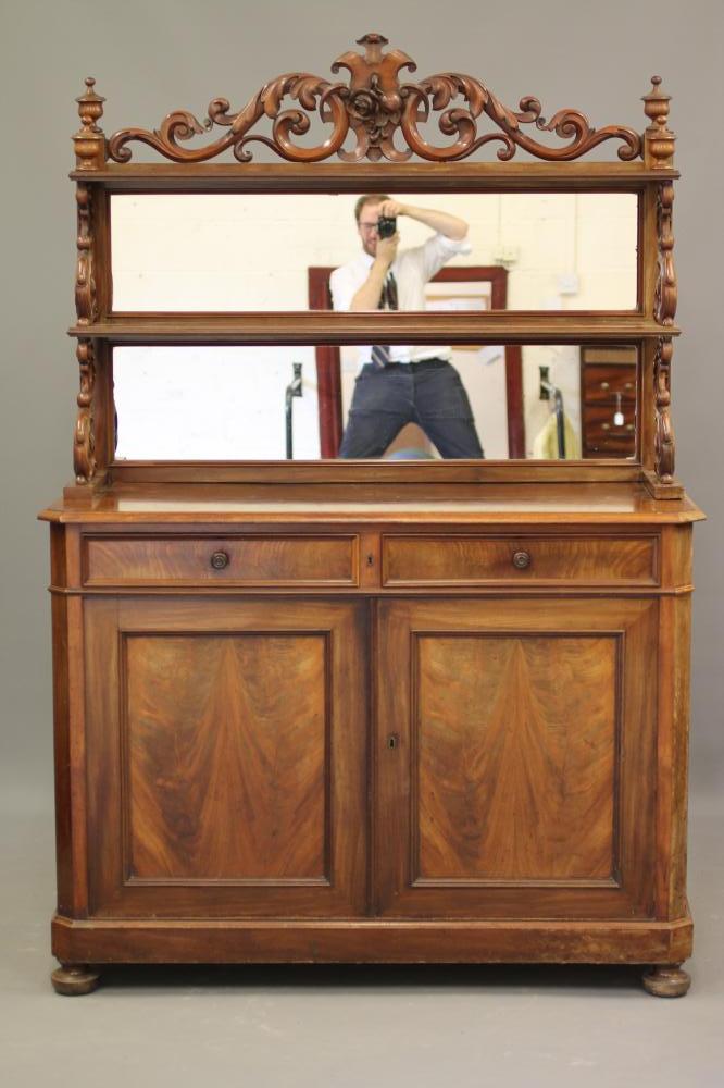 A VICTORIAN MAHOGANY SIDE CABINET Image