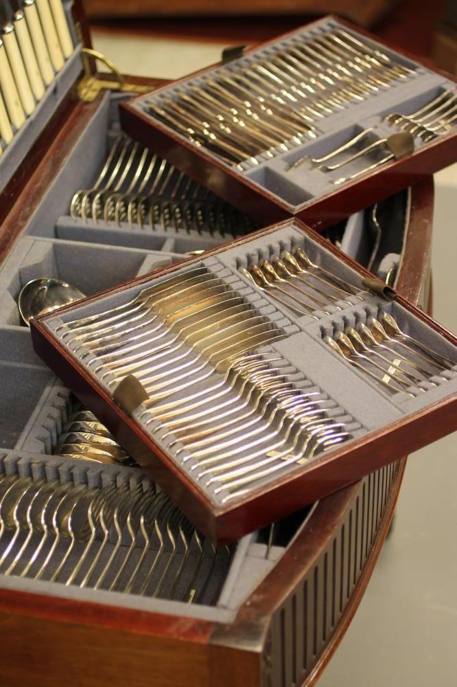 A PLATED TABLE SERVICE for twelve place setttings Image