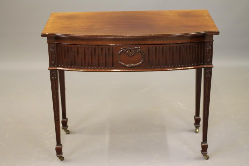 A PLATED TABLE SERVICE for twelve place setttings Image