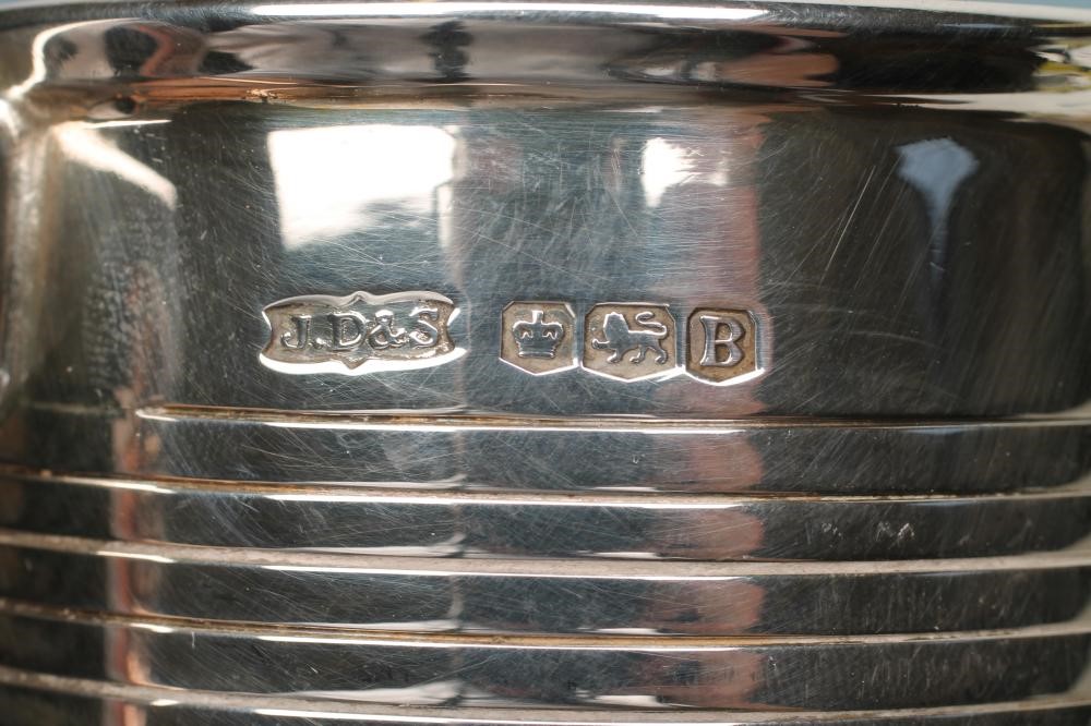 A SILVER HALF PINT MUG Image