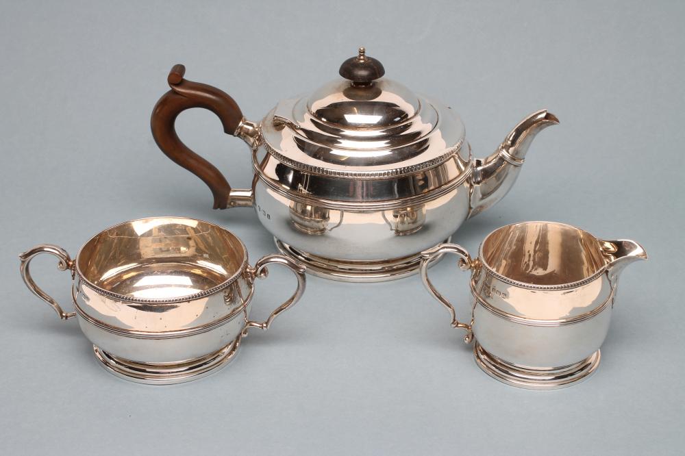A THREE PIECE SILVER TEA SERVICE Image