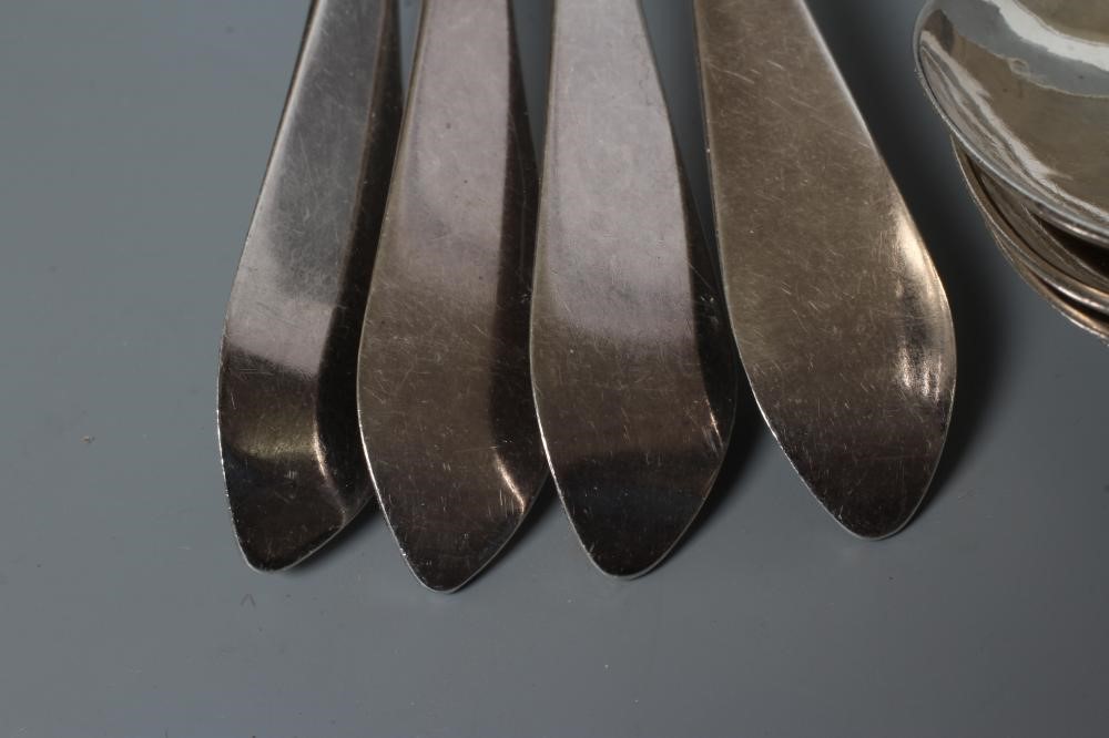 A SET OF EIGHT GEORGE III CELTIC POINT PATTERN SCOTTISH SILVER DESSERT SPOONS, by James Hewitt, Image