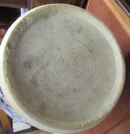 A LARGE PAIR OF CHINESE PORCELAIN VASES of inverted baluster form with two open lug handles Image