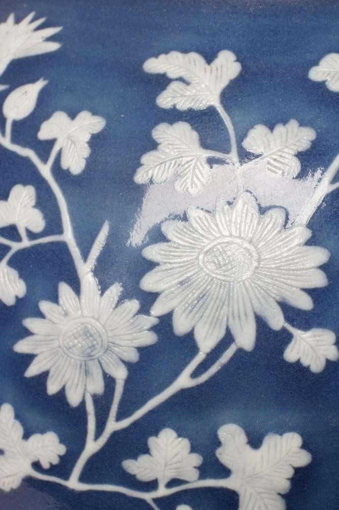 A LARGE PAIR OF CHINESE PORCELAIN VASES of inverted baluster form with two open lug handles Image