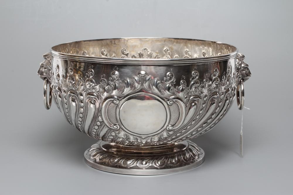 A LATE VICTORIAN SILVER LARGE PUNCH BOWL Image