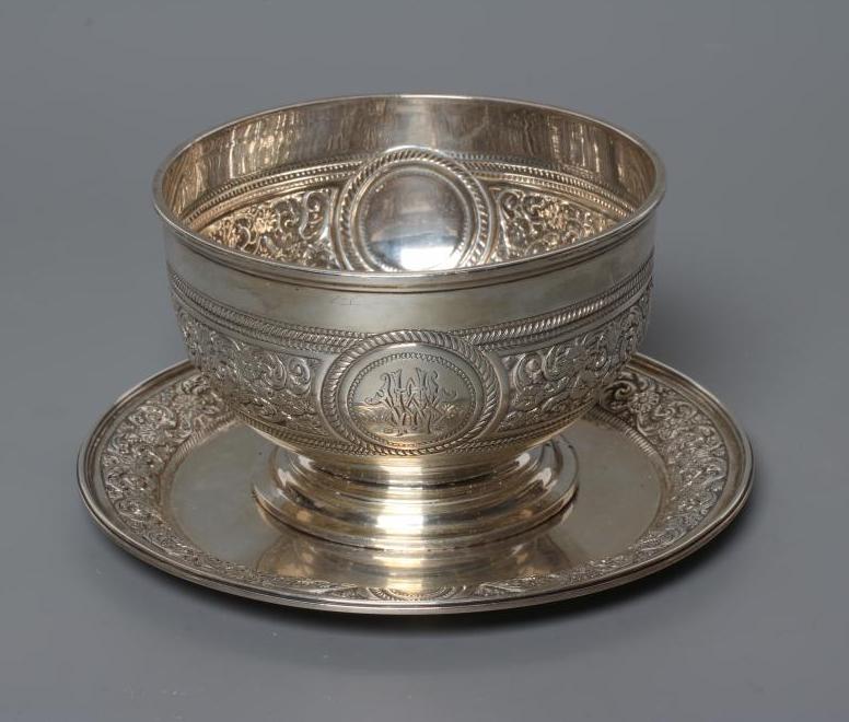 A LATE VICTORIAN SILVER PEDESTAL SUGAR BASIN Image