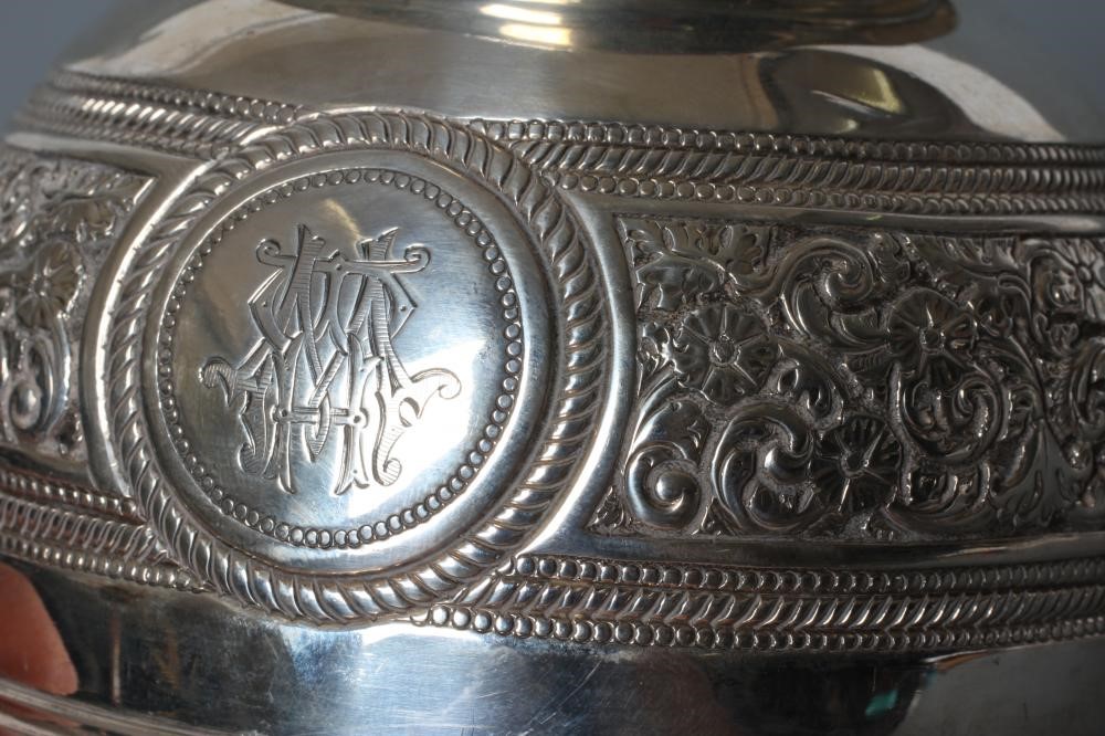 A LATE VICTORIAN SILVER PEDESTAL SUGAR BASIN Image