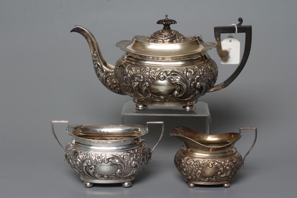 A LATE VICTORIAN SILVER THREE PIECE TEA SERVICE Image
