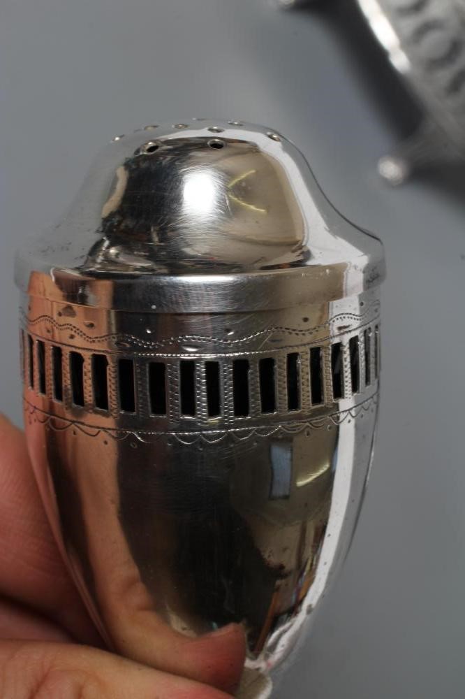 A PAIR OF GEORGE III SALTS Image