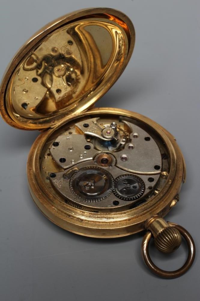 AN EDWARDIAN TOP WIND HUNTER POCKET WATCH stamped 18K Image