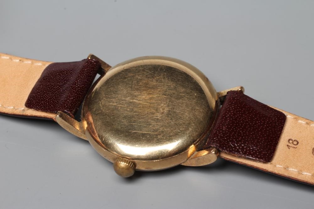 A GENTLEMAN'S 9CT GOLD LONGINES WRISTWATCH Image