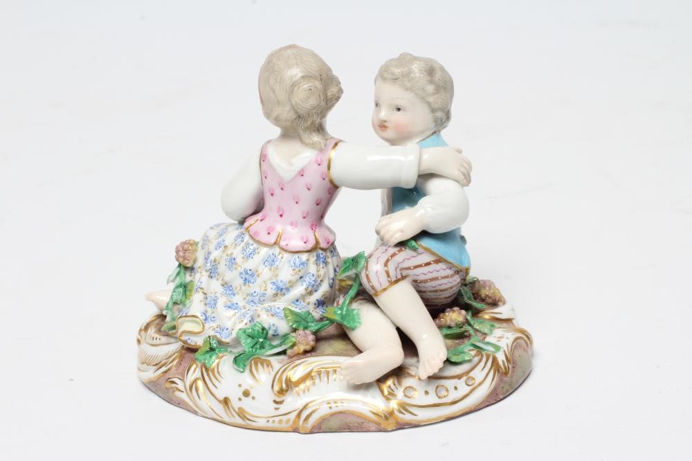 A MEISSEN PORCELAIN FIGURE GROUP Image