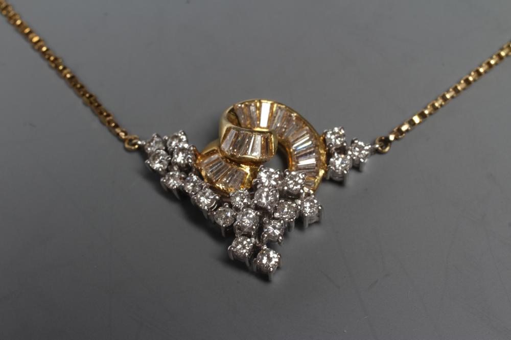 A DIAMOND NECKLACE Image