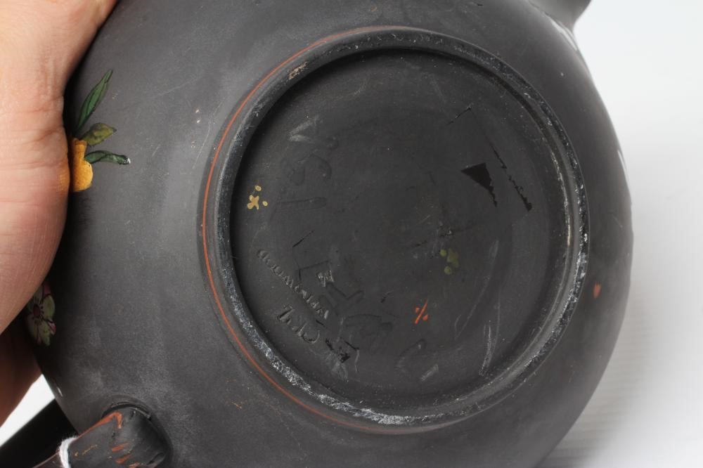 A WEDGWOOD BLACK BASALT TEAPOT AND COFFEE POT WITH COVERS Image