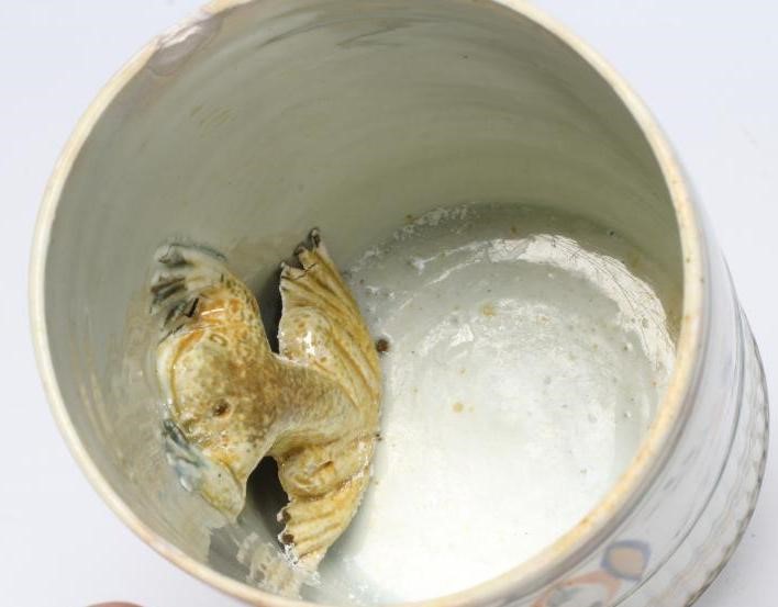 A COLLECTION OF ENGLISH PEARLWARE comprising a cylindrical mug with engine turned rim Image