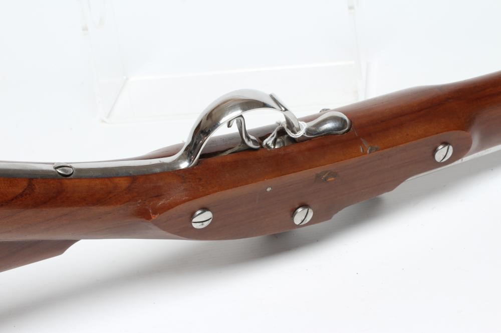 AN INERT FLINTLOCK BLUNDERBUSS of modern high quality production Image